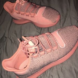 Women’s Adidas tubulars size 8